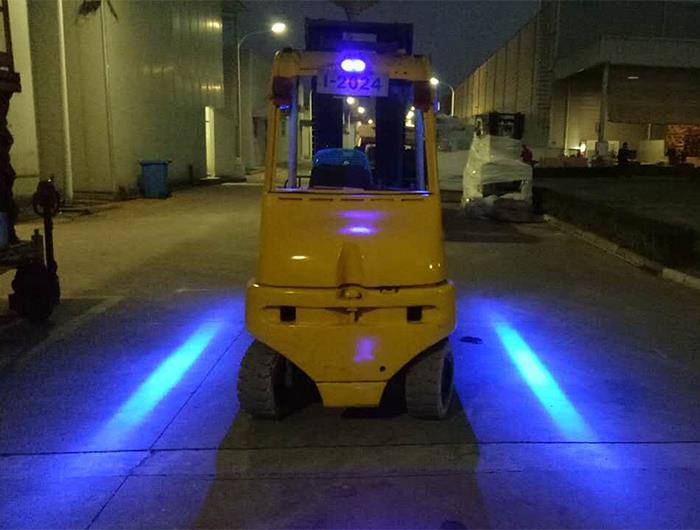 blue line light.jpg